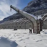 Marraquita Avairent Estacion * Canfranc