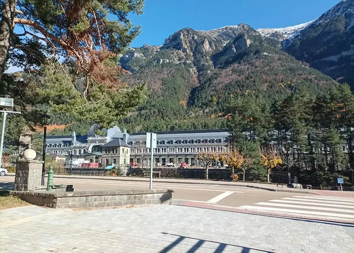 Marraquita Avairent Estacion Canfranc